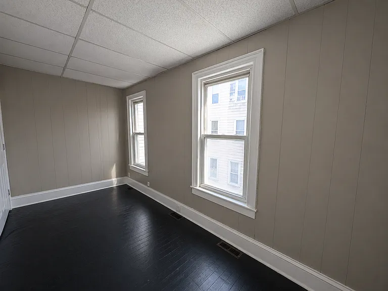 156 Congress St — Photo 6