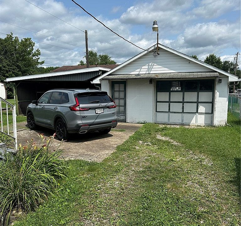 2nd image of 127 Perry Ave