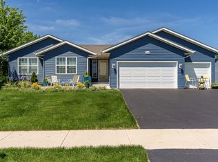 12618 Scarsdale Ln, Loves Park, IL 61111