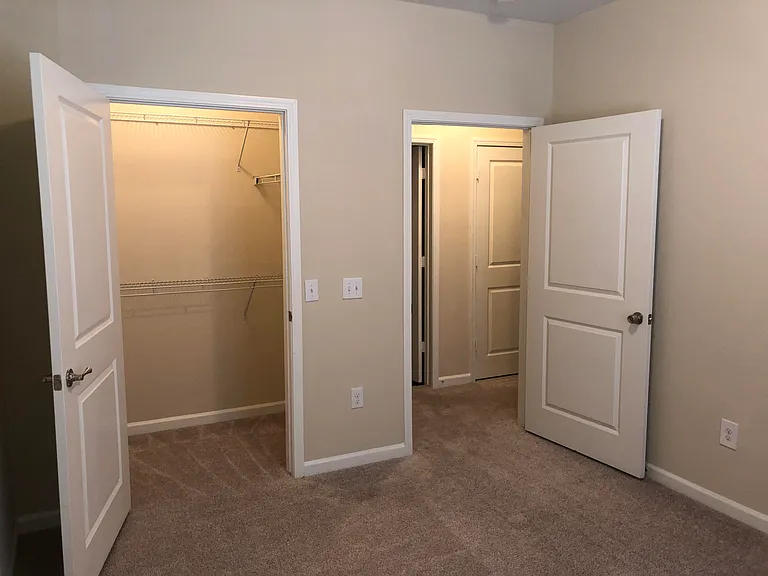Hurstbourne Estates — Photo 32