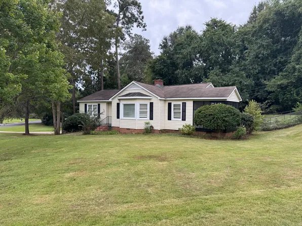 301 Hillcrest Ave, Opelika, AL 36801