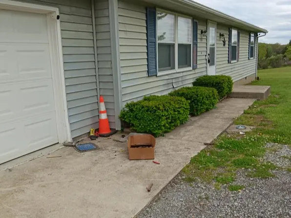 1310 Flat Run Rd, Hillsboro, OH 45133