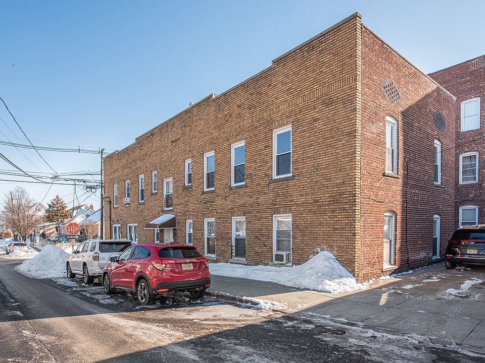 1st image of 137 Hammond Ave APT 1