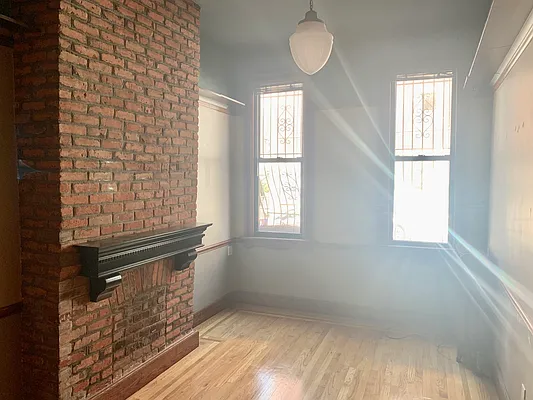 Rented by A P Realty Group NY LTD | media 25