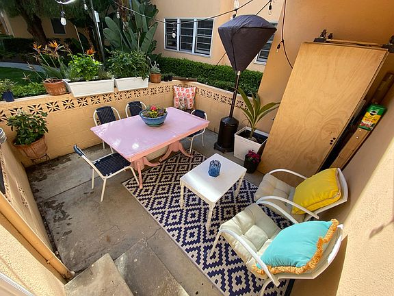 4th image of 1070 Elkgrove Ave APT 2