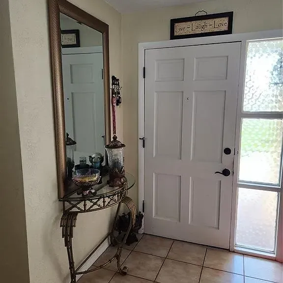 949 Fountainhead Dr — Photo 2