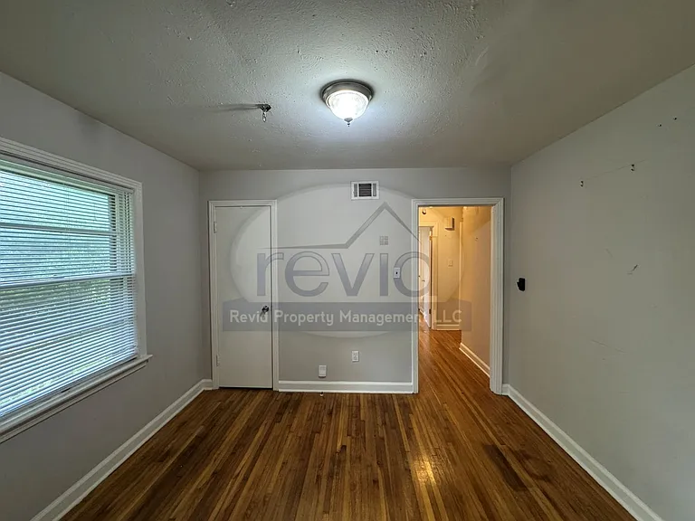 1356 Mount Moriah Rd — Photo 8