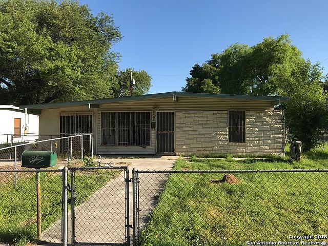 1st image of 2403 Eland Dr