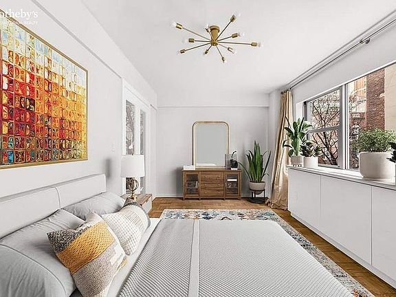 4th image of 40 E 78th St #5H