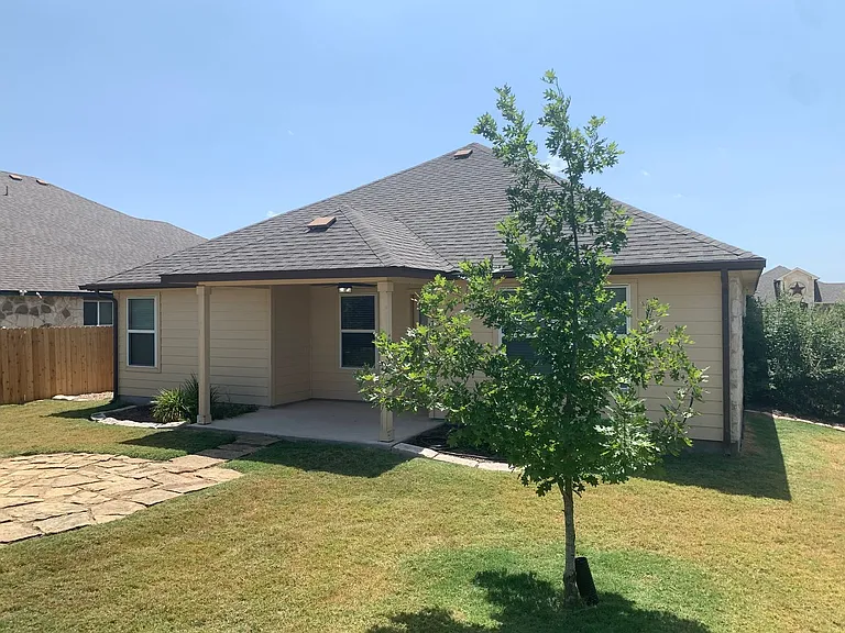 1337 Lauren St — Photo 39