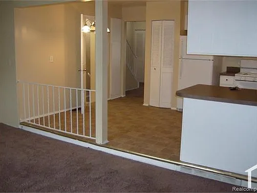 15110 W Nine Mile Rd — Photo 12