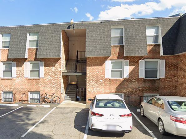 2400 Arlington Blvd #11