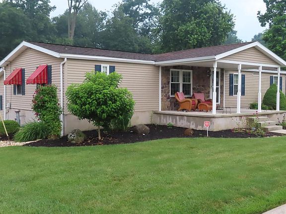 2nd image of 515 E Berlin Rd