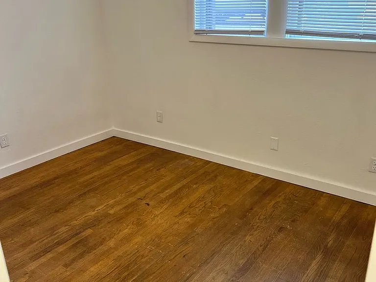 207 S Hayes Ave — Photo 7