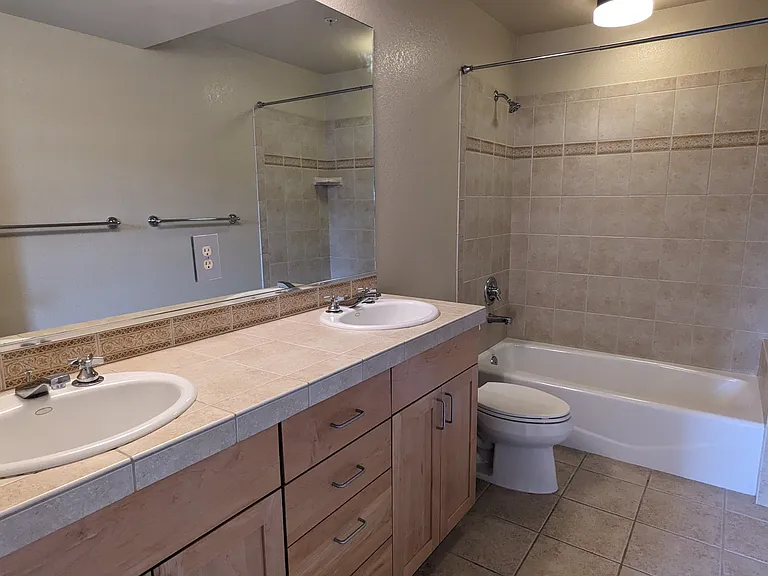 2020 Ionosphere St #16 — Photo 13