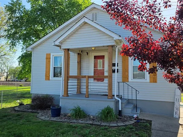 518 S Delmar Ave, Hartford, IL 62048