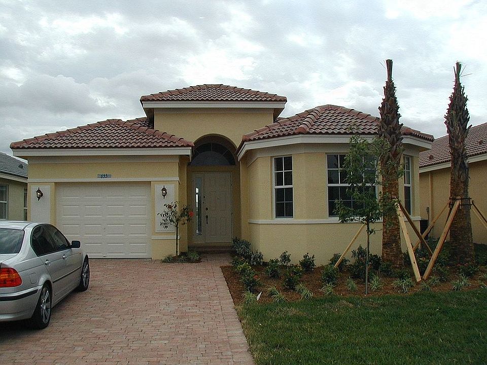 1st image of 655 NW Stanford Ln
