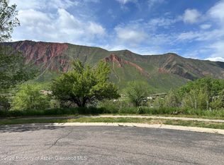 850 Greenway Dr, Glenwood Springs, CO 81601