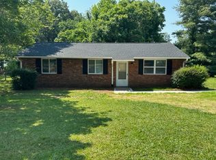 1312 Blackmoor Rd, Greensboro, NC 27406
