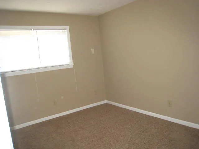 179 Lakeshore Dr #11 — Photo 6