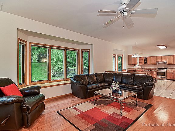 5th image of 8812 Donegal Dr