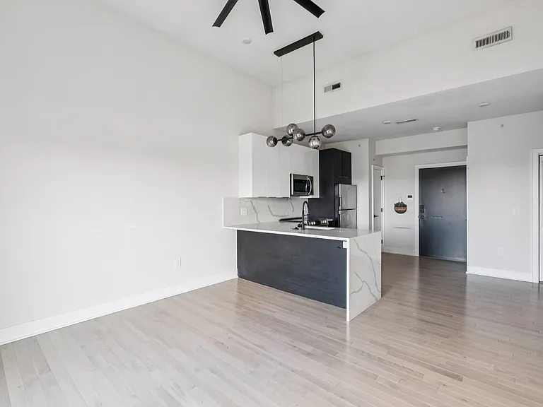1518 N 8th St #7 — Photo 4