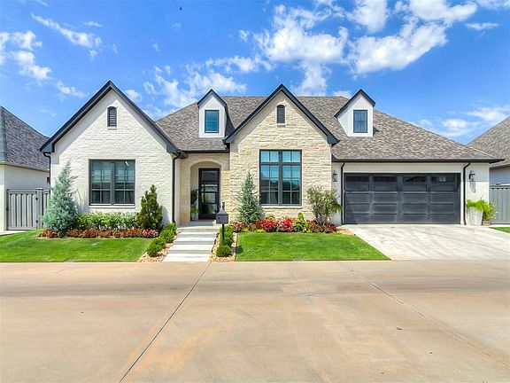 2nd image of 16409 Loire East Dr