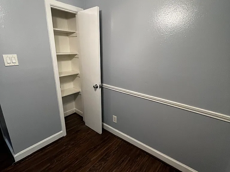 2116 Lexington St #1 — Photo 9