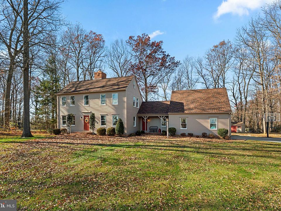 1st image of 2472 Fairway Oaks Ct