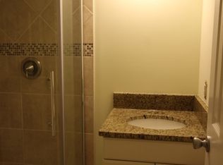 12542 Kempston Ln, Woodbridge, VA 22192