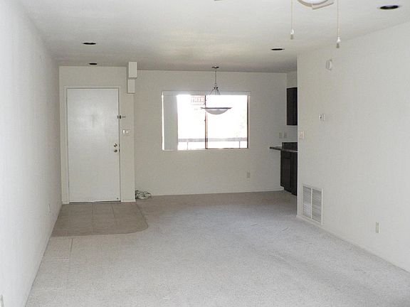 5th image of 12222 N PARADISE VILLAGE Parkway #320