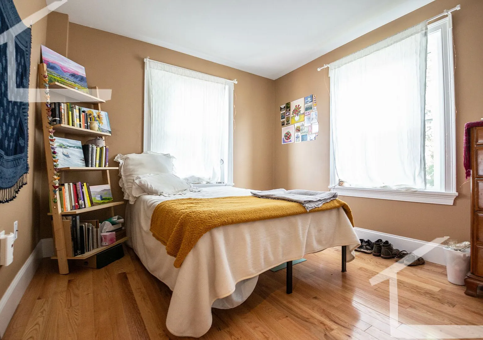 Don't miss out on this 4 bed 2 bath in Brookline.... Sept 1s Move in! — Photo 4