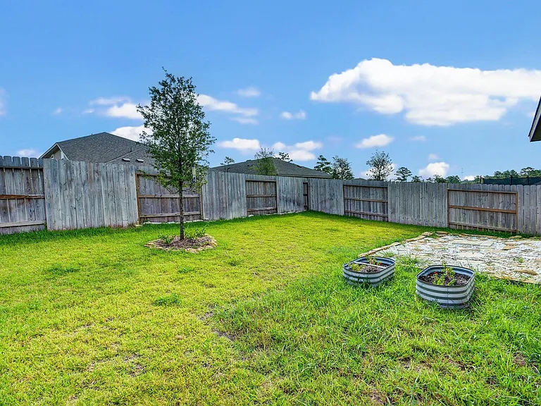 18572 Meadow Point Ln — Photo 44