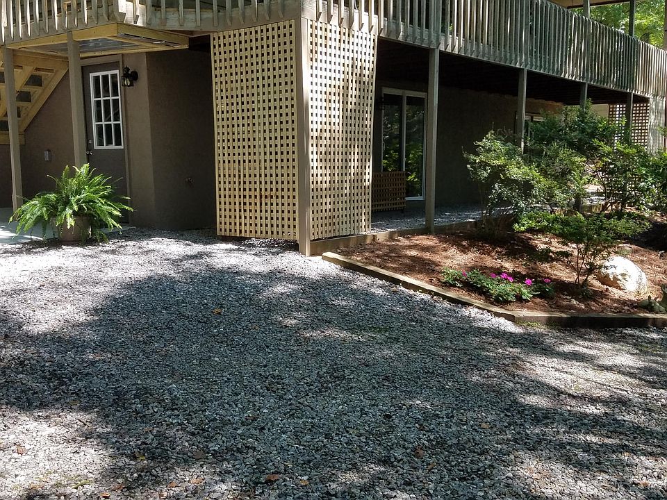 Exterior - entry view