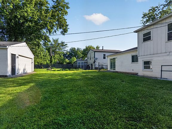 4th image of 4468 Barnor Dr