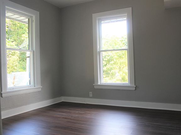 First Bedroom - Off the Hallway