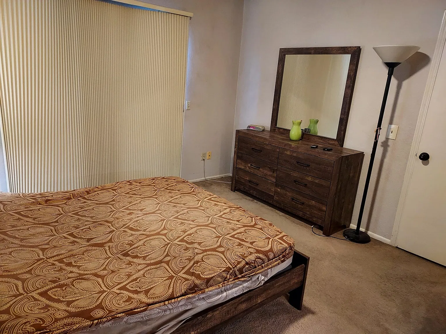 3 bed, 1235 sqft, $1,100 — Photo 4