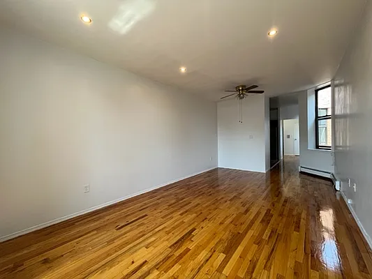 Rented by JAY MICHELLE REALTY LLC | media 2