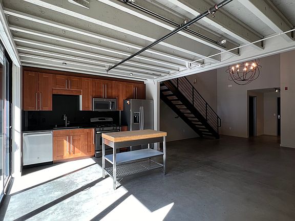 5th image of 1818 22nd St