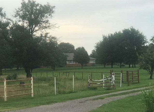 2nd image of 4557 E Us Highway 160