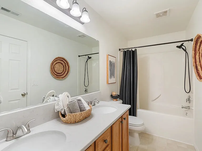 21069 SW Madeira Ter — Photo 24