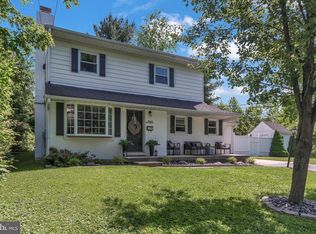 7501 Newland St, Philadelphia, PA 19128