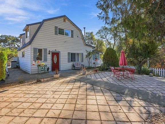 4th image of 3230 Shingle Springs Dr
