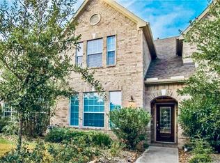 27 Pine Needle Pl, The Woodlands, TX 77382