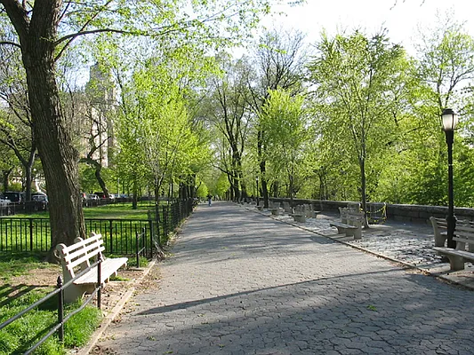 Rented by Uptown Flats LLC | media 26