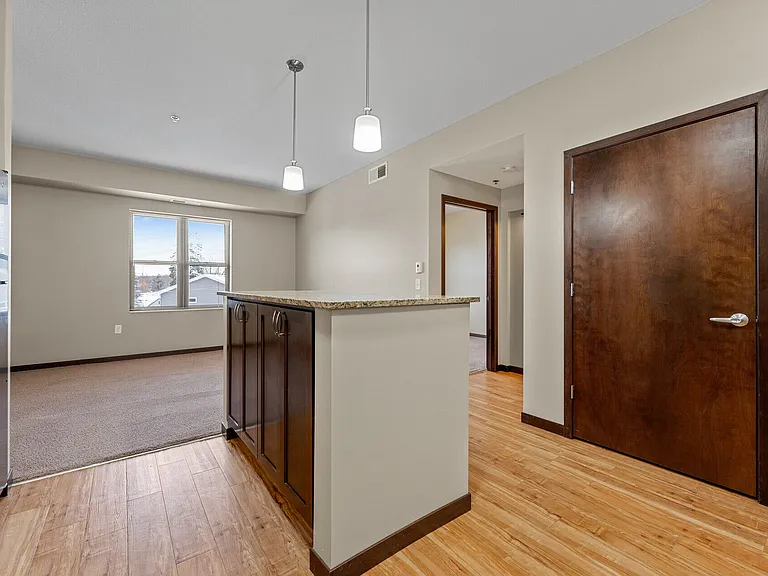 Oaks Station Place — Photo 36