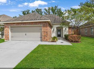 6439 Red Rose Dr, Baton Rouge, LA 70817