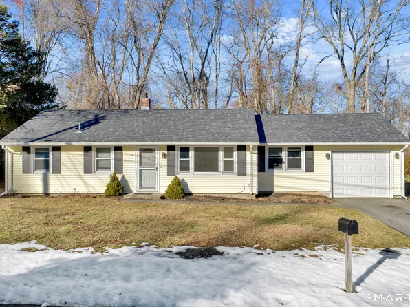 12 Nutmeg Drive, Clinton, CT 06413