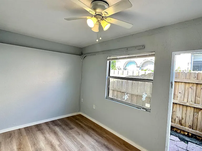 447 Conniston Rd #STUDIO — Photo 6