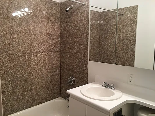 Rented by Sky Management | media 26